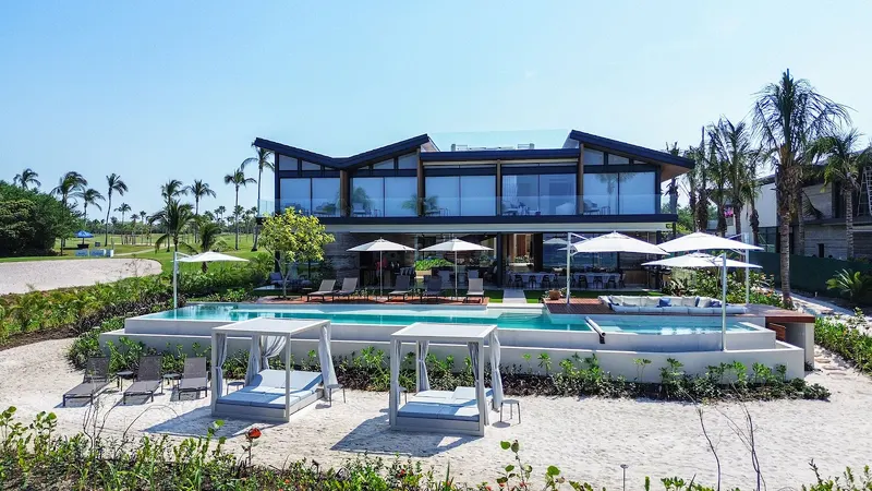 Pacifico Estates