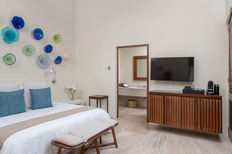 Villa Pacifica (w/ Guest House) 3