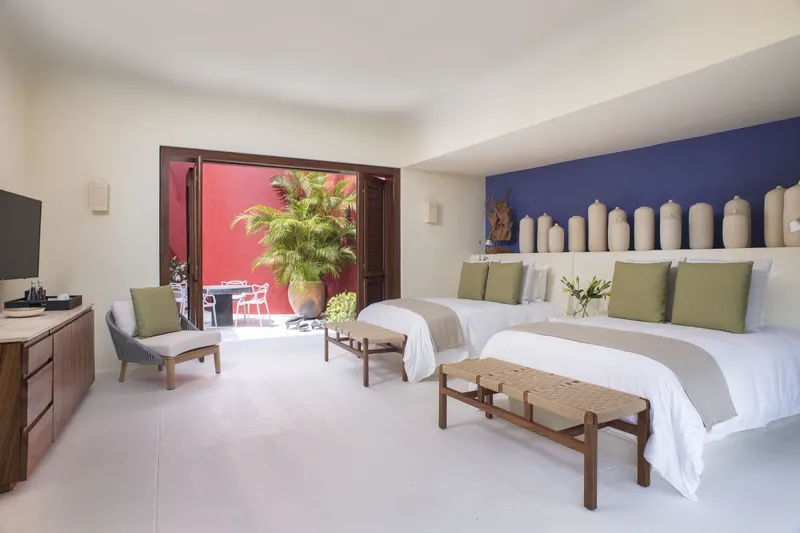 Villa Pacifica (w/ Guest House) 5
